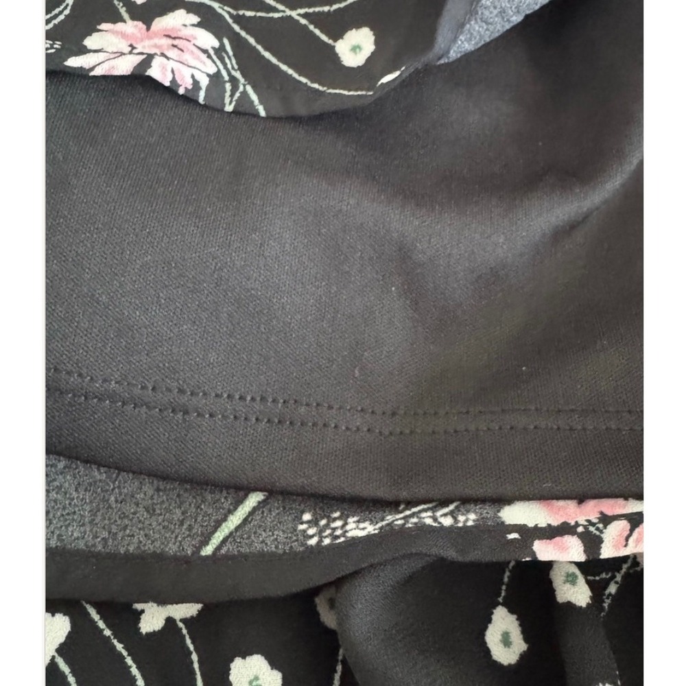 mi ami Black Floral Print Ruffle Trim Romper Short Sleeve Womens Franchescas M - Picture 3 of 9